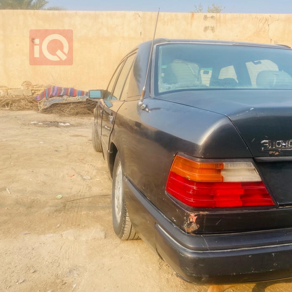 مرسيدس بنز E-Class